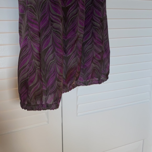 Woman’s Dynamite purple blouse - Picture 4 of 6